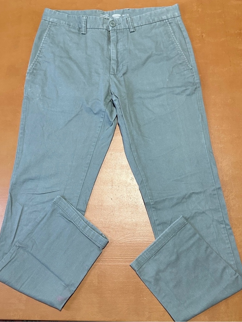 Old Navy Men's Chinos in Sage
